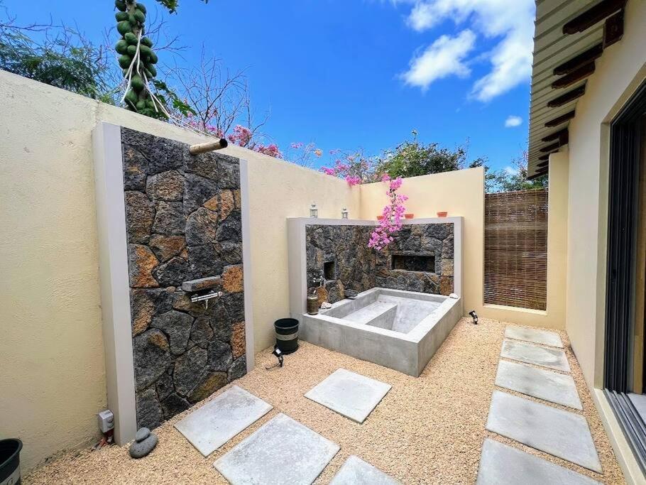 Lakaz Kannell - Vanilla Lodge, Secluded Outside Bath & Shower Infinity Pool カップ・マルールー エクステリア 写真