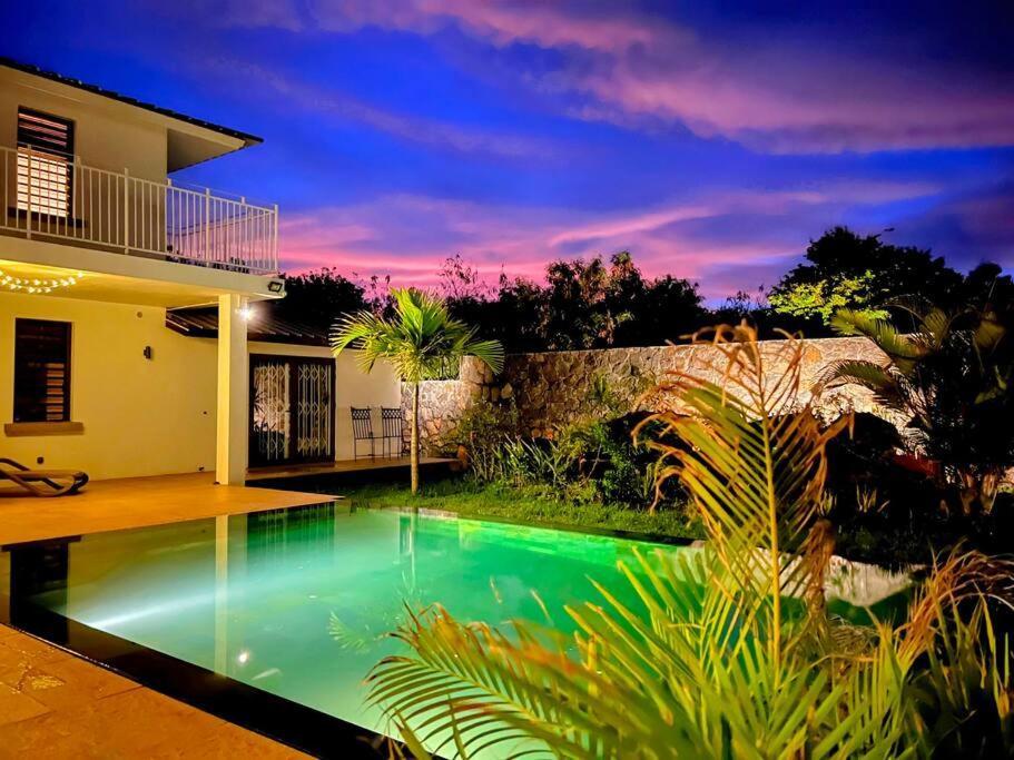 Lakaz Kannell - Vanilla Lodge, Secluded Outside Bath & Shower Infinity Pool カップ・マルールー エクステリア 写真