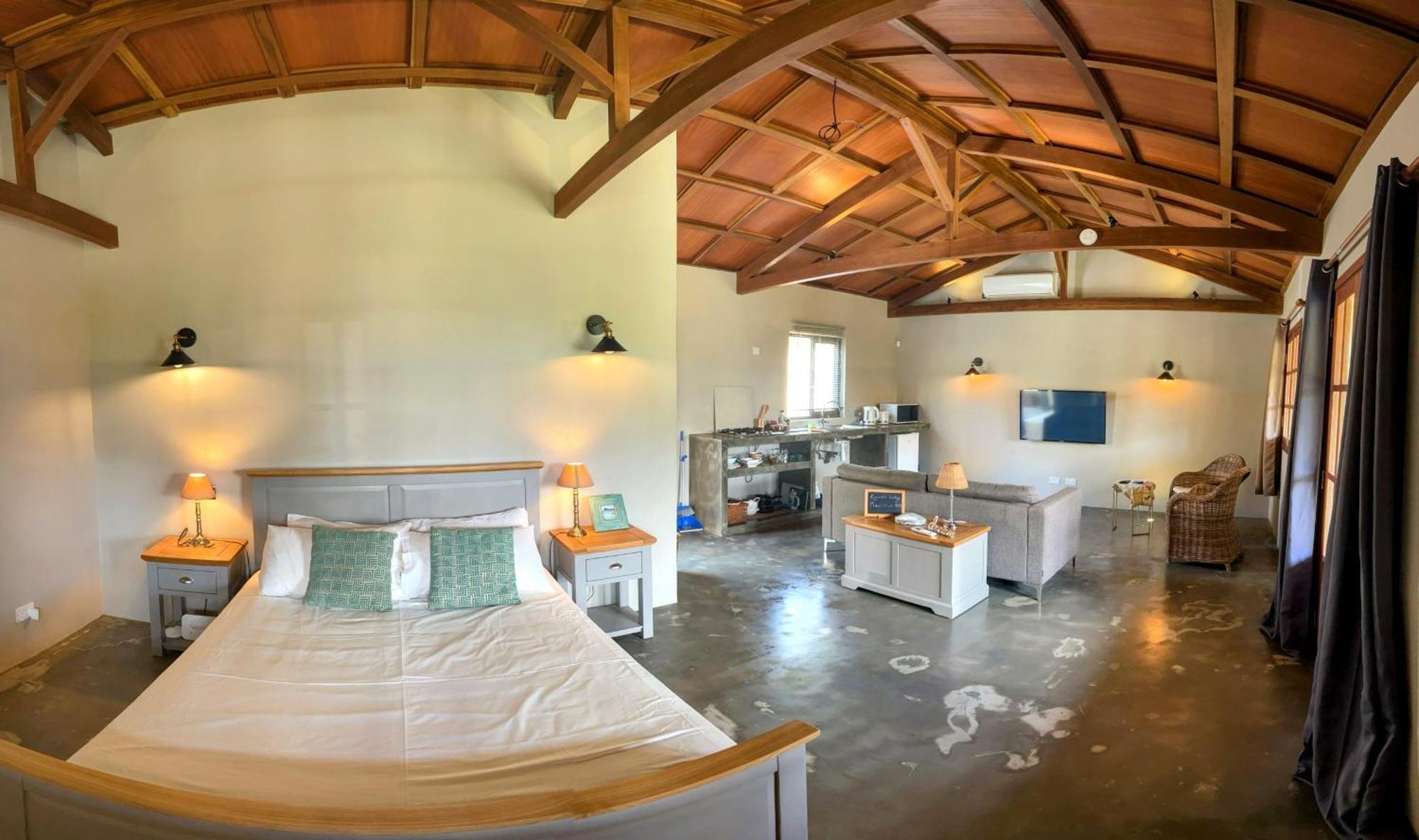 Lakaz Kannell - Vanilla Lodge, Secluded Outside Bath & Shower Infinity Pool カップ・マルールー エクステリア 写真